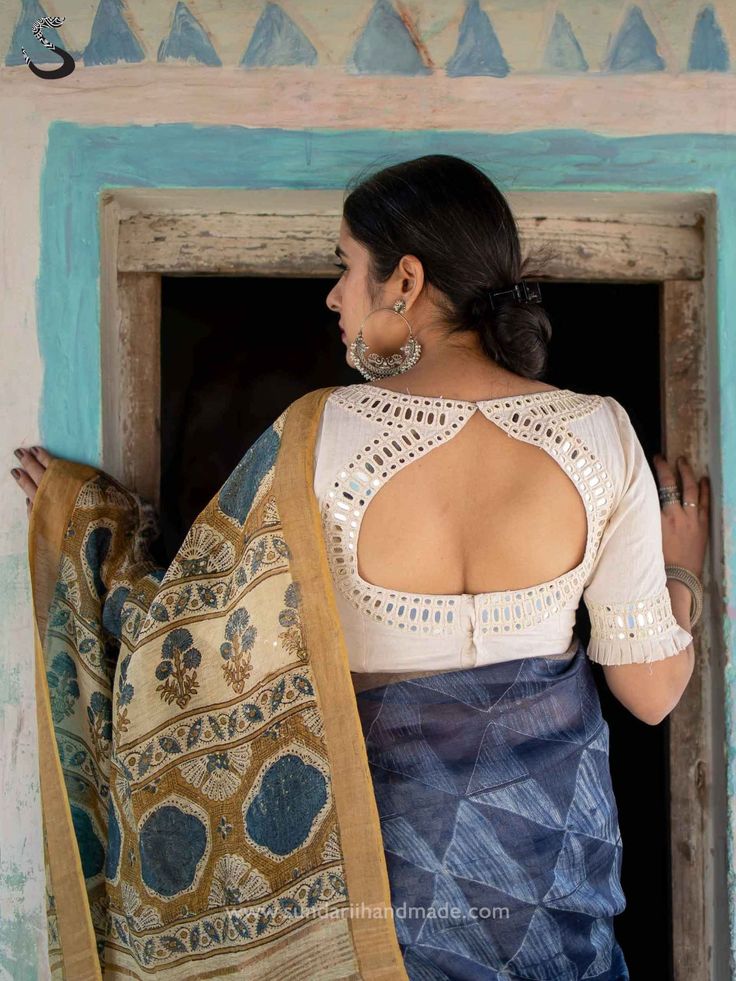 Off White  Naksh Mirror Work Blouse
